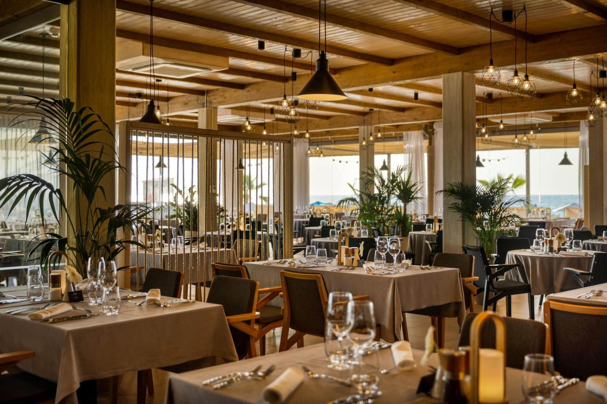 Pical Beach House, Valamar Collection Пореч Екстериор снимка